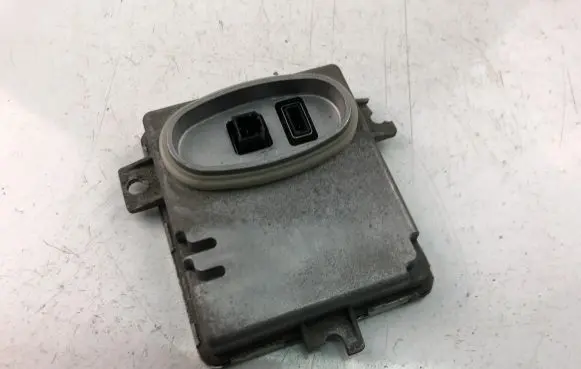 BMW 3 E90 E91 Xenon control unit/module 6948180
