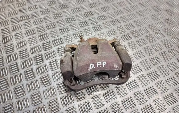 Toyota RAV 4 (XA30) Front brake caliper