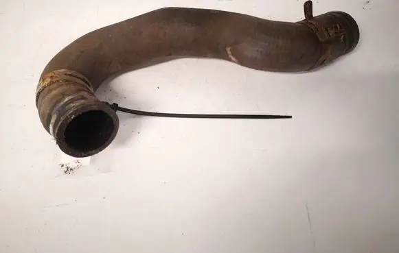 Volkswagen PASSAT B3 Engine coolant pipe/hose 