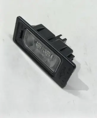 Audi Q3 8U Number plate light 4G0943021 A046341