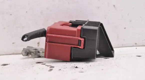 Toyota Prius (XW20) Positive cable (battery) 