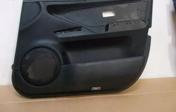 Mercedes-Benz ML W164 Front door card panel trim