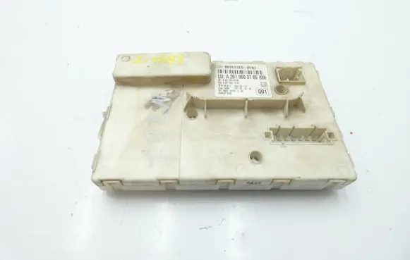 Mercedes-Benz E W212 Window control relay A2079003700 A2079010000