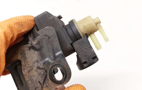 KIA Sportage Turbo solenoid valve