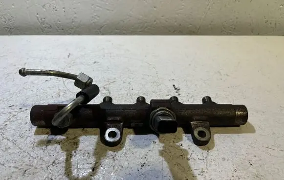 Nissan Qashqai Fuel main line pipe 8200815617 5WS40154 A2C20001221