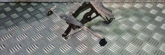 Audi A4 S4 B5 8D ABS pump bracket 8E0614119