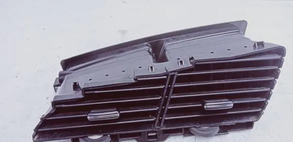 Peugeot 5008 Dash center air vent grill