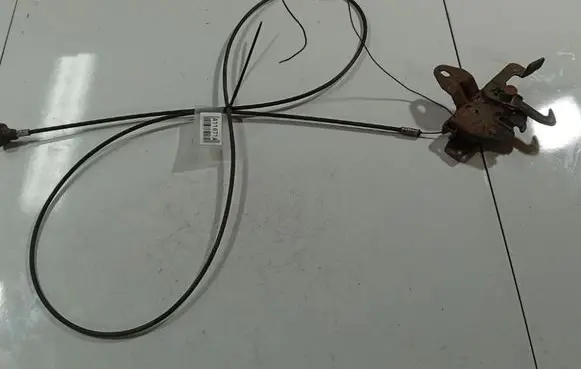 Chevrolet Captiva Engine bonnet/hood lock/catch 