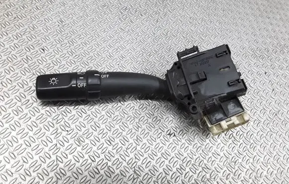 Toyota Avensis T250 Indicator stalk 173650