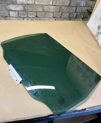 Volvo V70 Rear door window glass 43R00054 E000186 DOT57M1535AS3