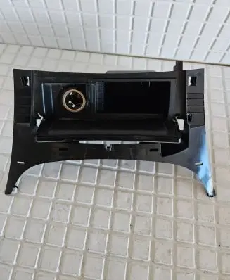 Ashtray (front)