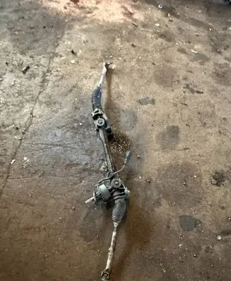 Volkswagen Touran I Steering rack 1K1423105B