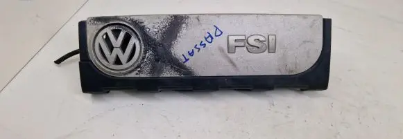 Volkswagen PASSAT B6 Engine cover (trim) 06F129208C