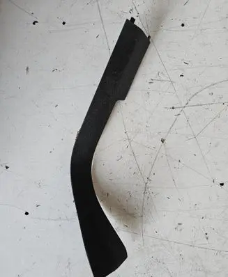 Chevrolet Corvette C7 (B) pillar trim (top) AMH66313