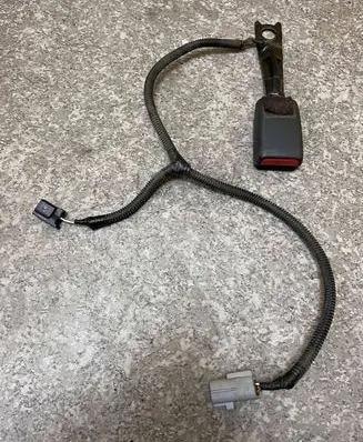 Toyota Avensis T220 Front seatbelt buckle 040422AH 070599