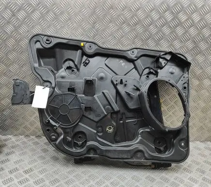 Jeep Grand Cherokee (WK) Front door electric window regulator 68231063AC