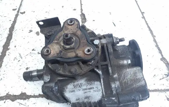 Skoda Octavia Mk2 (1Z) Gearbox transfer box case 02M409053AQ SDP