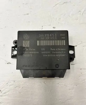 Volkswagen Touran II Parking PDC control unit/module 3AA919475S