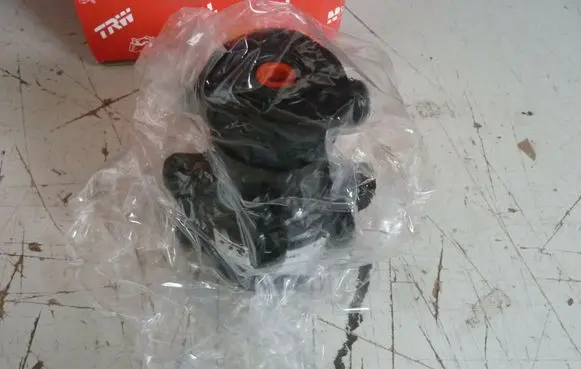 Volkswagen Vento Power steering pump JPR464I