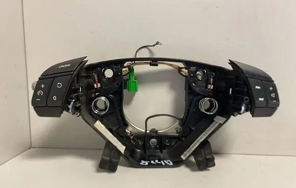Volvo XC90 Steering wheel buttons/switches 8660215 07102002
