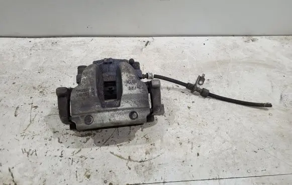 Volvo XC60 Front brake caliper 31665740