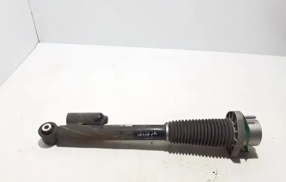 Land Rover Range Rover L405 Rear shock absorber/damper LR098788