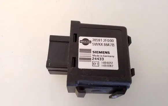 Nissan X-Trail T30 Immobilizer control unit/module 285912F000 5WK48647B