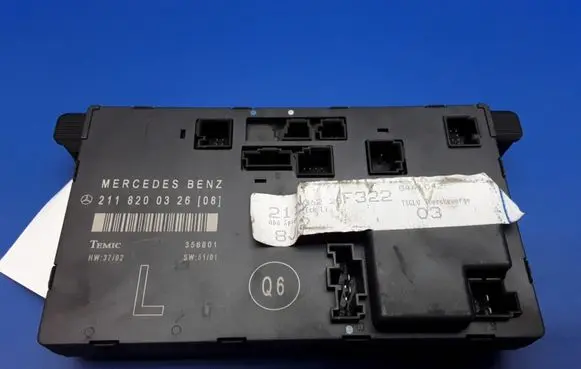 Mercedes-Benz E W211 Door control unit/module 2118200326