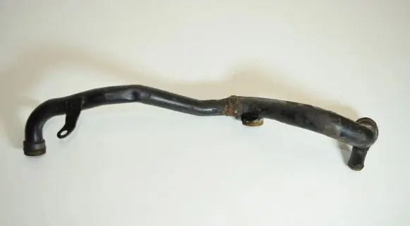 Audi A6 S6 C5 4B Engine coolant pipe/hose 059121071P