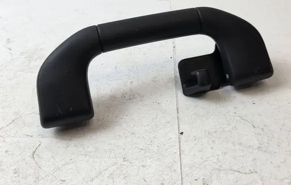 Mercedes-Benz E W212 Rear interior roof grab handle A2048100151