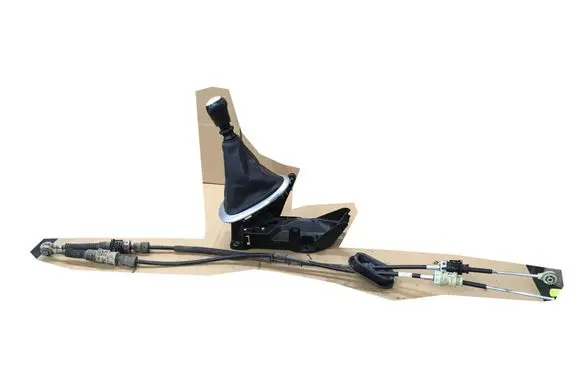 Nissan Juke I F15 Gear shift cable linkage