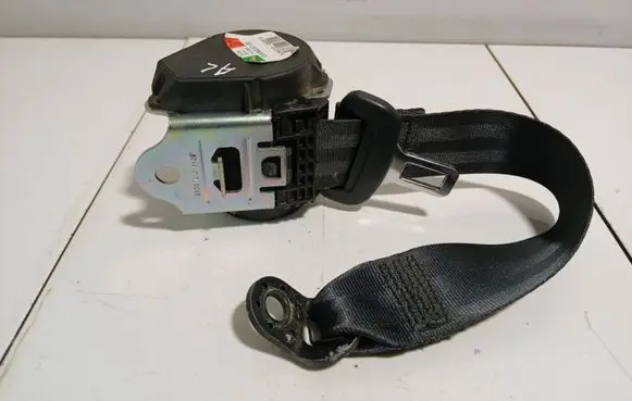 Seat Toledo IV (NH) Rear seatbelt 621372800D