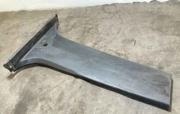Toyota Hilux (AN10, AN20, AN30) (B) pillar trim (bottom) 1624130K021
