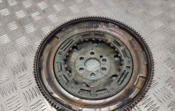 Skoda Superb B8 (3V) Flywheel 04E105266K