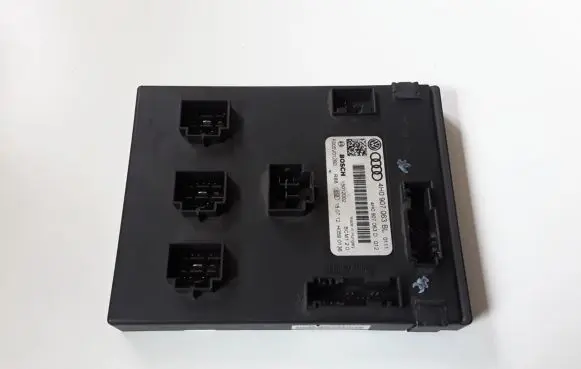 Volkswagen Touareg II Comfort/convenience module 4H0907063BL