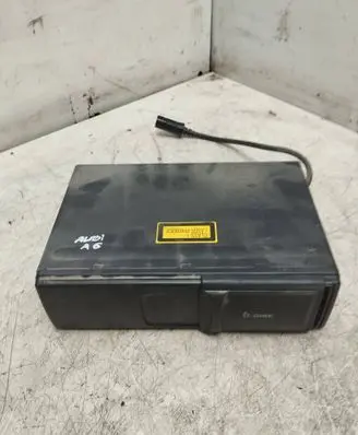 Audi A6 Allroad C5 CD/DVD changer 