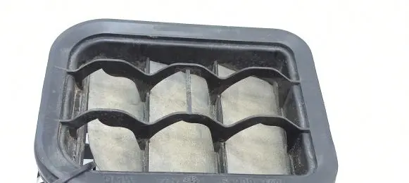 BMW Z4 E85 E86 Quarter panel pressure vent 6909340