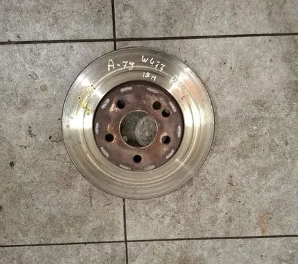 Mercedes-Benz Vito Viano W447 Front brake disc A6394210012