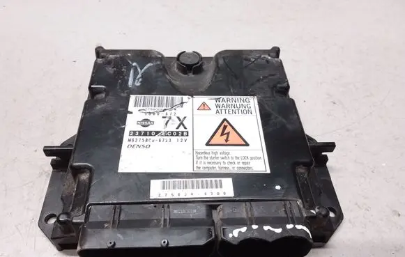 Nissan Navara D40 Engine control unit/module 23710EC02B MB2758006723 2758304700