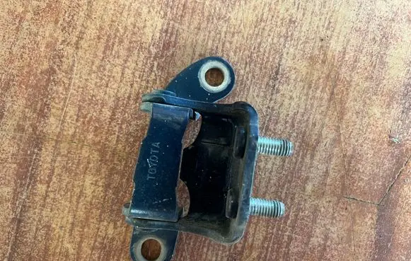 Toyota Corolla E120 E130 Rear door upper hinge 