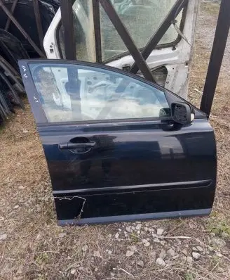Volvo V50 Front door