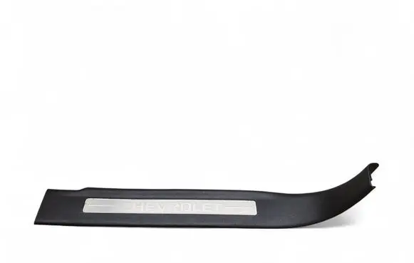 Chevrolet Suburban Rear sill trim cover 22884841