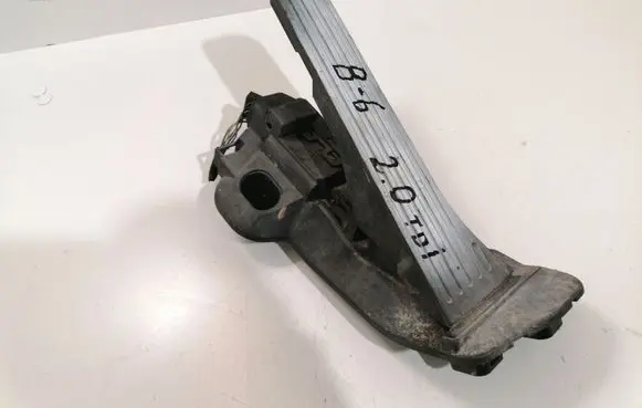 Volkswagen PASSAT B6 Accelerator throttle pedal 6PV00874500 1K2721503M