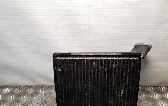 Volkswagen PASSAT B5 Air conditioning (A/C) radiator (interior) 8D1820103D 740227022F