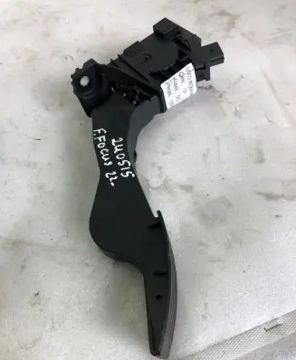 Ford Focus Accelerator throttle pedal Lx6c2d094k