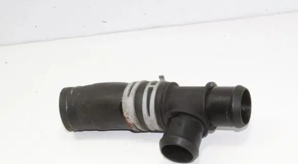 Land Rover Discovery 3 - LR3 Engine coolant pipe/hose