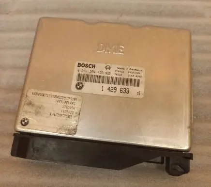 BMW 7 E38 Engine control unit/module 0261204423 1429633