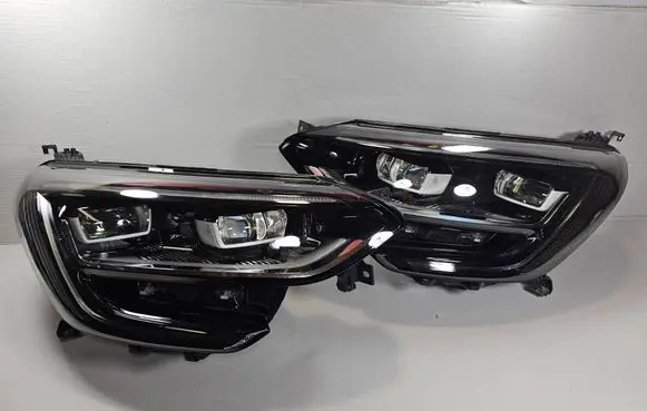 Renault Megane IV Headlights/headlamps set 260104596R