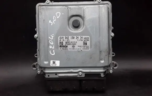 Mercedes-Benz C W204 Engine control unit/module A6421502434 0281014432 A0034469340