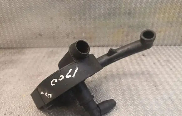 Mercedes-Benz CLK A208 C208 Oil breather separator 1110180335